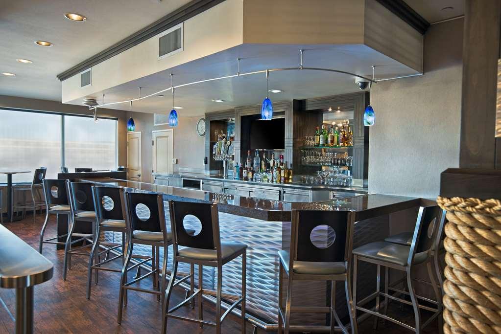 Oxford Suites Silverdale Restoran foto