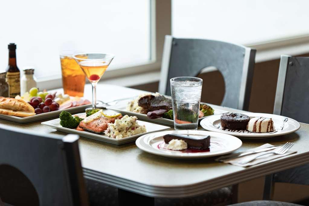 Oxford Suites Silverdale Restoran foto