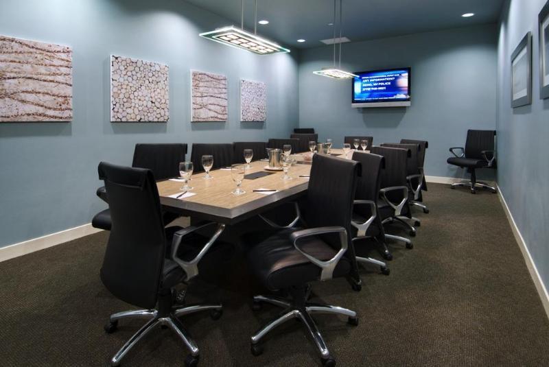 Oxford Suites Silverdale Bagian luar foto