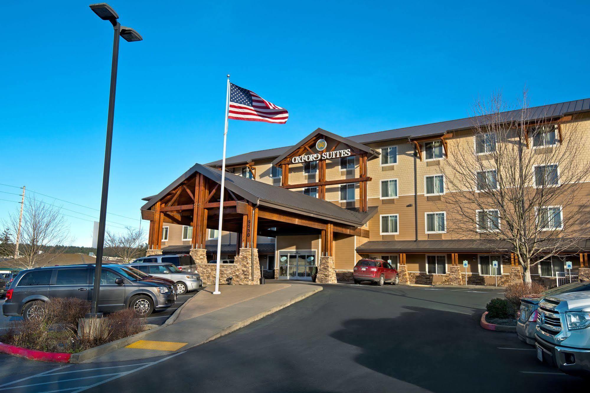 Oxford Suites Silverdale Bagian luar foto