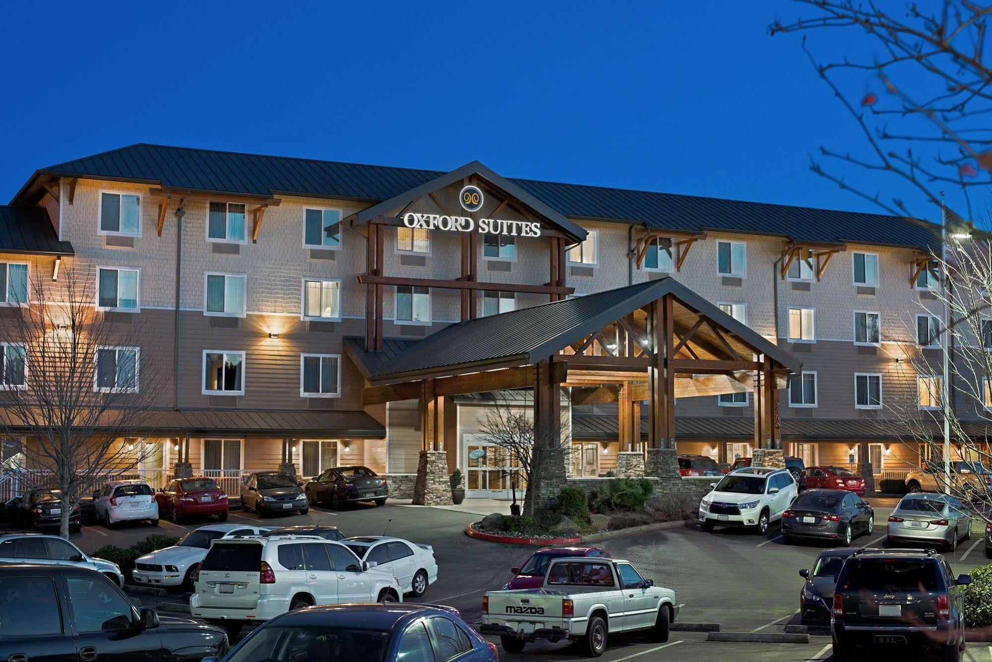 Oxford Suites Silverdale Bagian luar foto