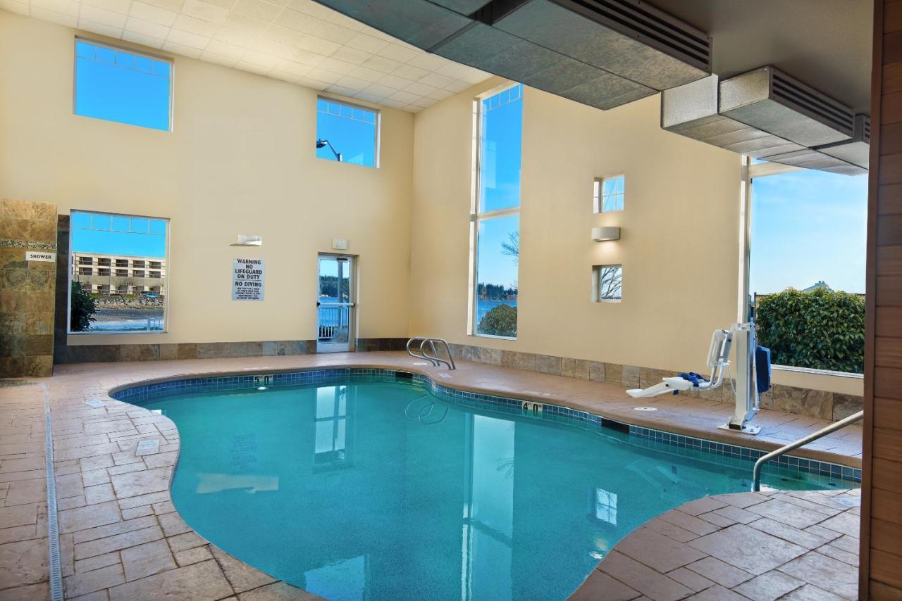 Oxford Suites Silverdale Bagian luar foto